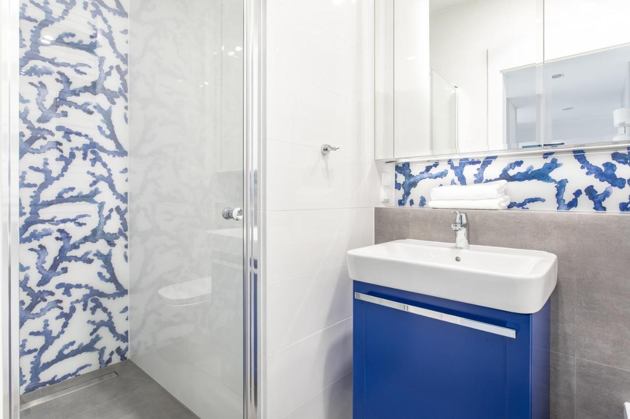 Lion Apartments - Naviflat Brabank Premium Apartment With Parking Gdansk Exterior photo